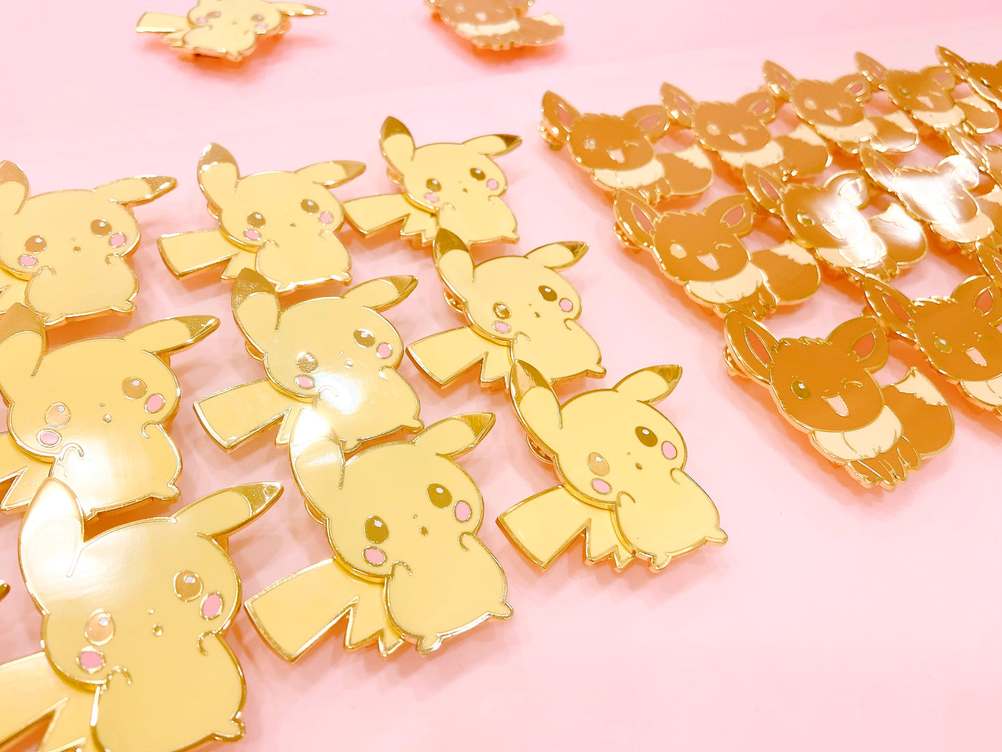 Pikachu Bobble-tail Enamel Pin