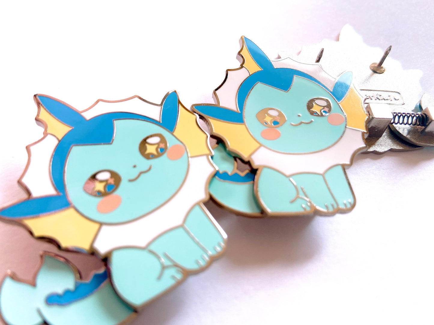 Vaporeon Bobble Tail Enamel Pin