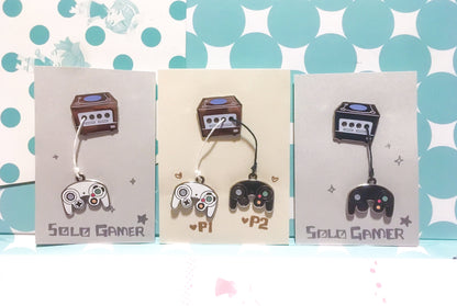 Gamecube Linked Enamel Pins (1")
